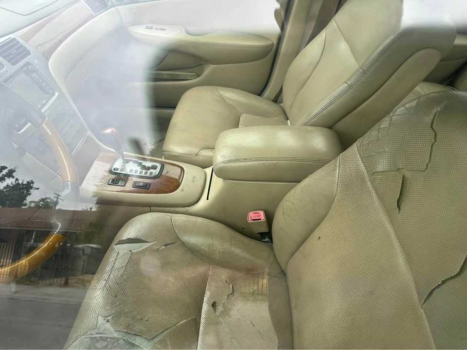2005 Lexus ES 3rd Gen - Image 5 of 6