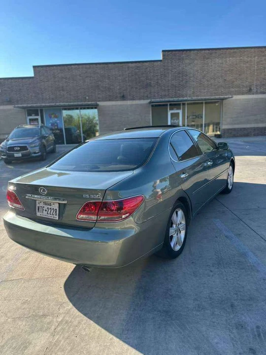 2005 Lexus ES 3rd Gen - Image 8 of 11