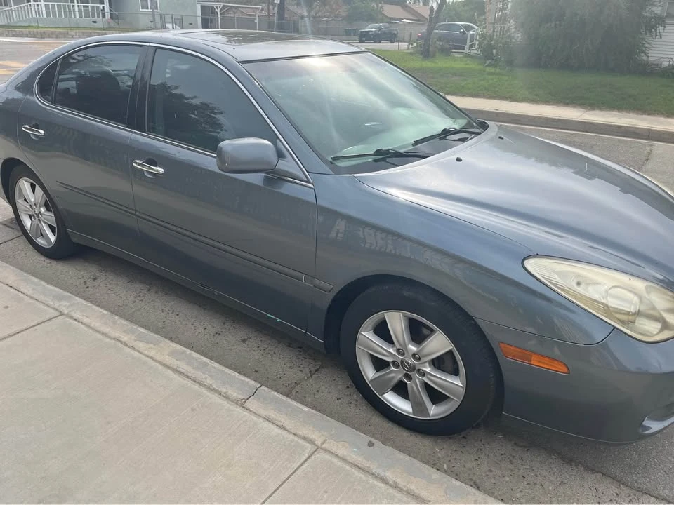 2005 Lexus ES 3rd Gen - Image 2 of 6