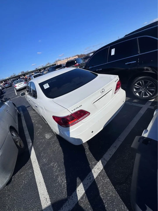 2005 Lexus ES 3rd Gen - Image 2 of 2