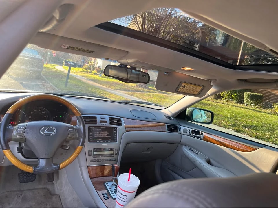 2005 Lexus ES 3rd Gen - Image 7 of 8