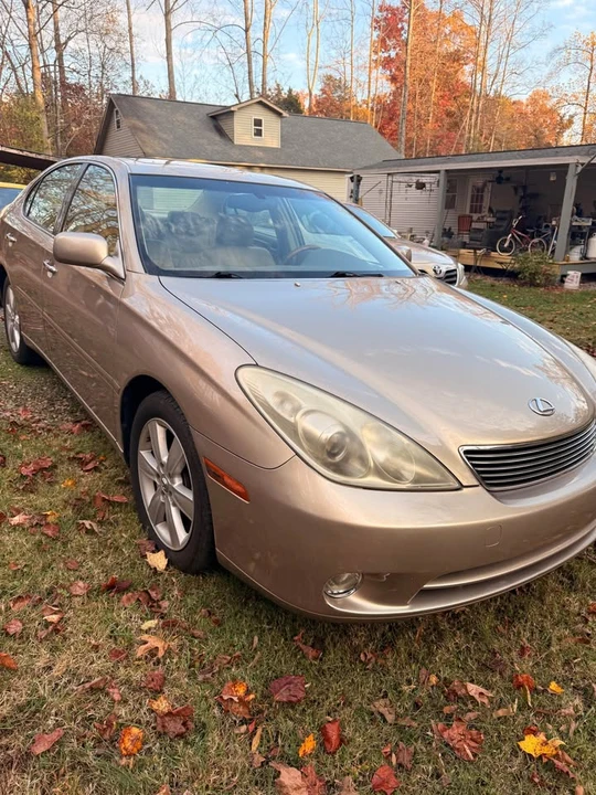 2005 Lexus ES 4th Gen - Image 3 of 11