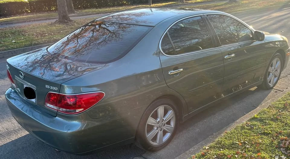 2005 Lexus ES 3rd Gen - Image 2 of 8