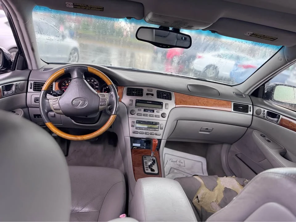 2005 Lexus ES 4th Gen - Image 8 of 10