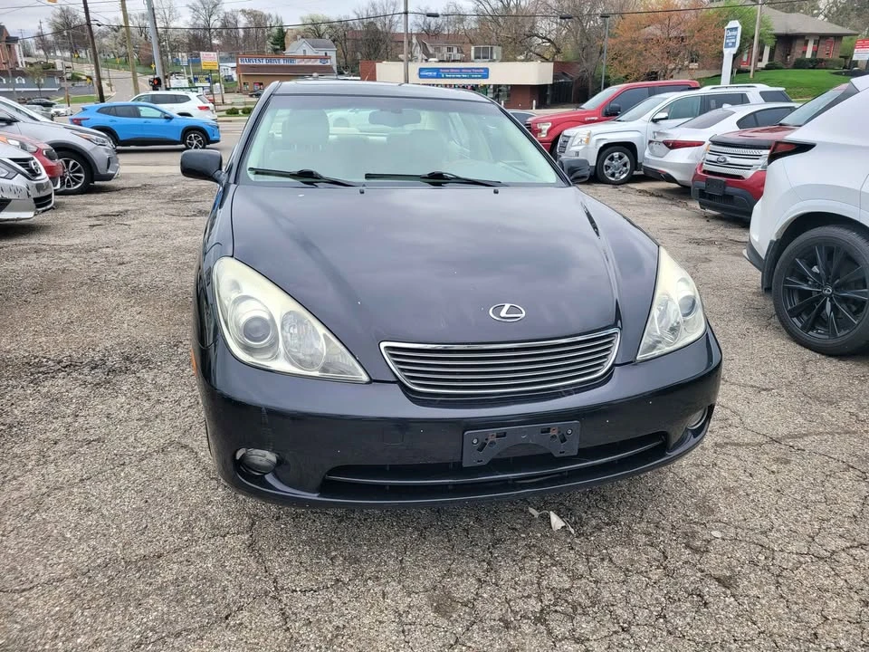 2005 Lexus ES 4th Gen - Image 2 of 16