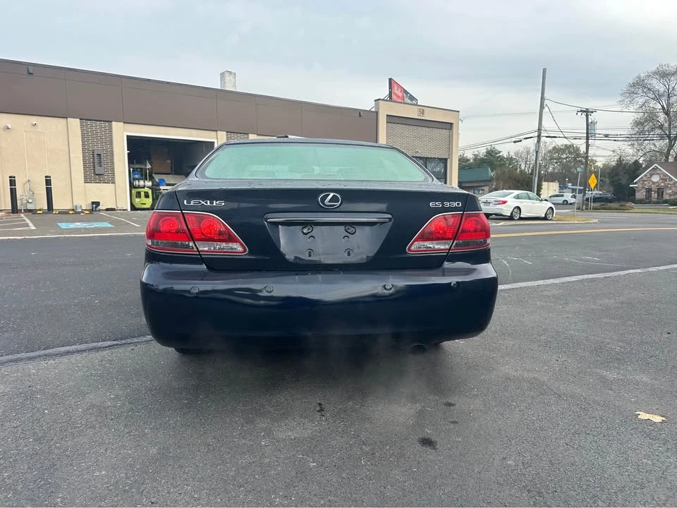 2005 Lexus ES 4th Gen - Image 4 of 10