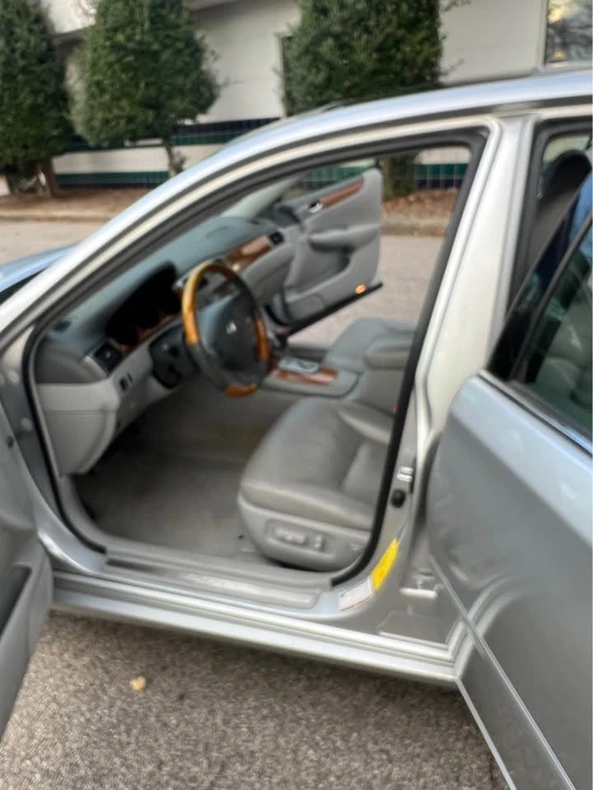 2005 Lexus ES 4th Gen - Image 6 of 11