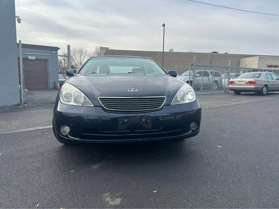 2005 Lexus ES 4th Gen - Image 2 of 10