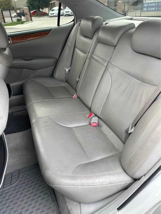 2005 Lexus ES 4th Gen - Image 12 of 14