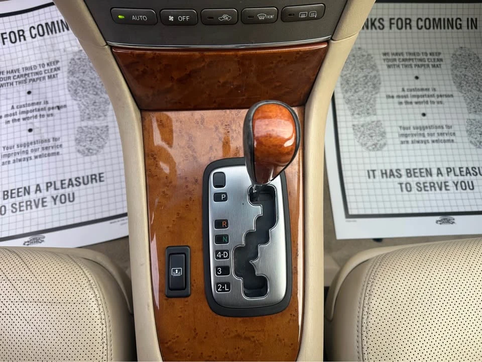 2005 Lexus ES 4th Gen - Image 7 of 10