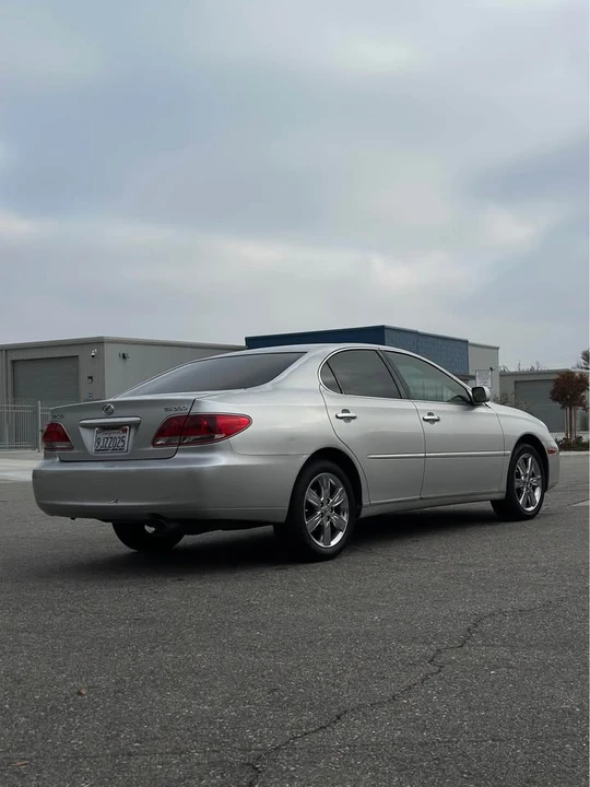 2005 Lexus ES 4th Gen - Image 5 of 14