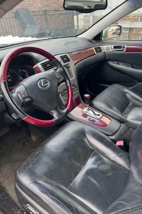 2005 Lexus ES 4th Gen - Image 5 of 6