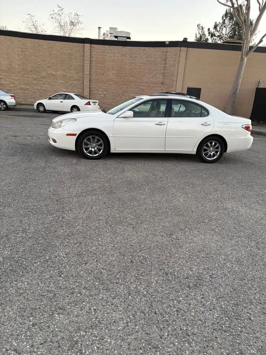 2005 Lexus ES 3rd Gen - Image 9 of 9