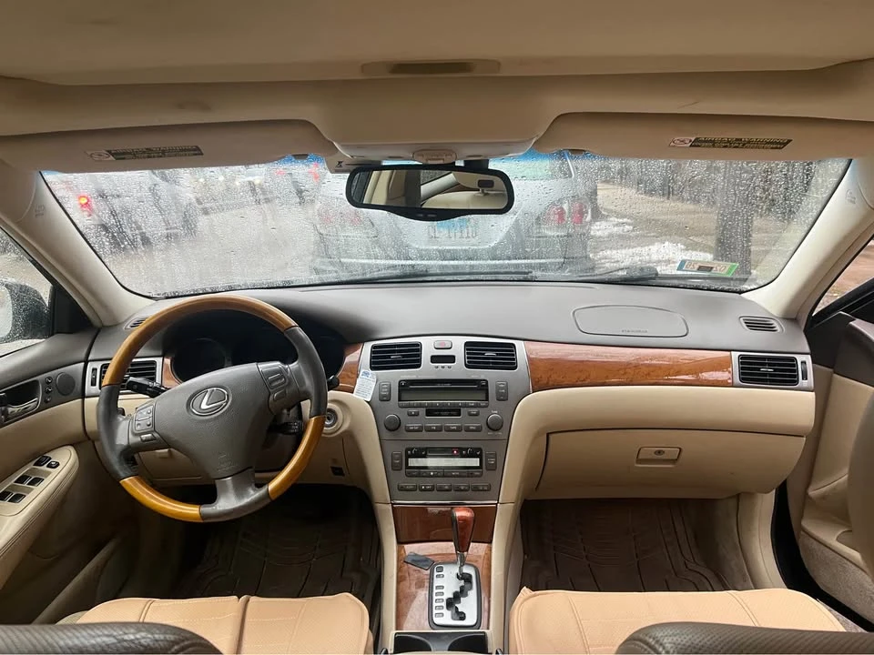 2005 Lexus ES 4th Gen - Image 8 of 10