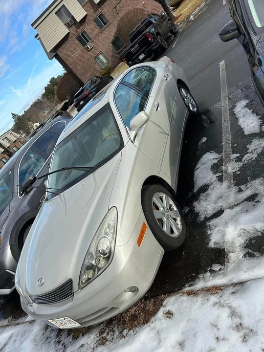 2005 Lexus ES 4th Gen - Image 2 of 8
