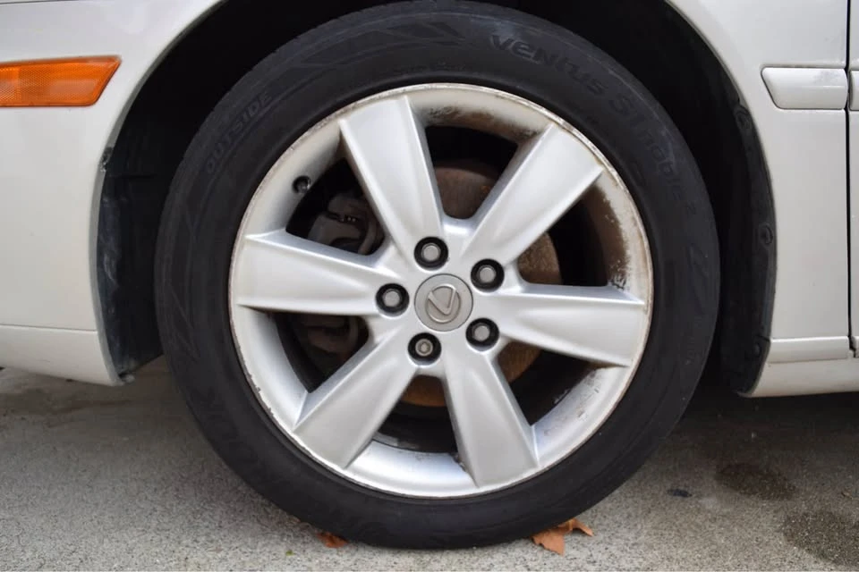 2005 Lexus ES 4th Gen - Image 12 of 17