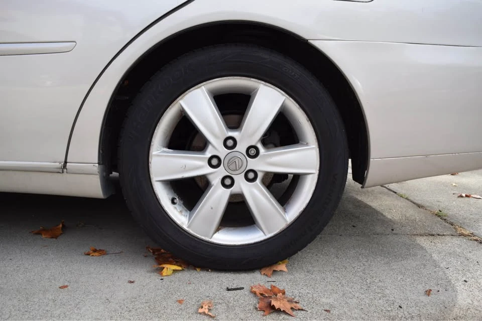 2005 Lexus ES 4th Gen - Image 13 of 17