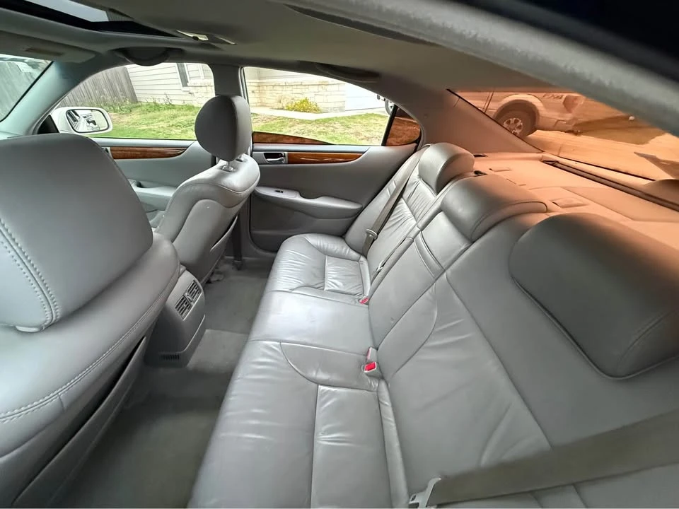 2005 Lexus ES 3rd Gen - Image 8 of 8