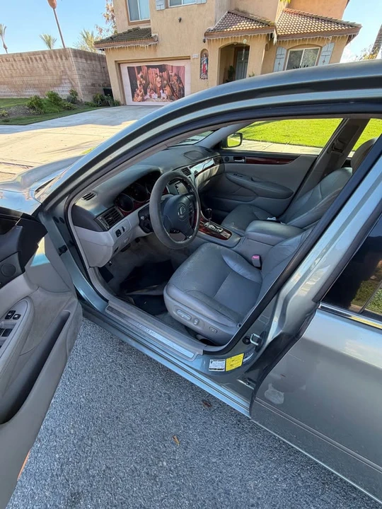 2005 Lexus ES 4th Gen - Image 3 of 6