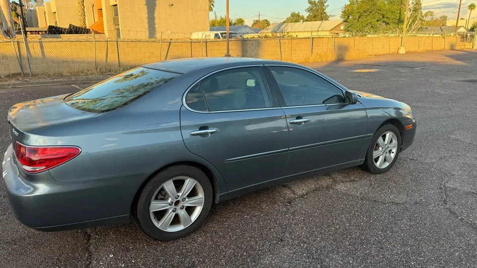 2005 Lexus ES 3rd Gen - Image 9 of 9