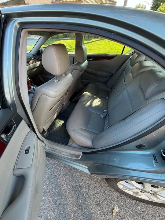 2005 Lexus ES 4th Gen - Image 4 of 6