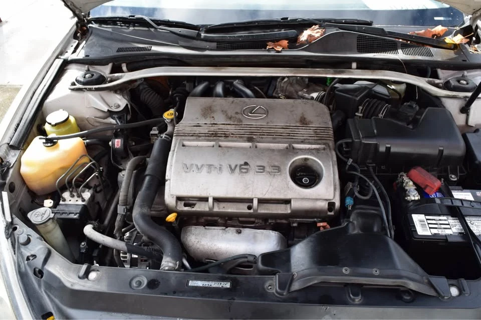 2005 Lexus ES 4th Gen - Image 16 of 17