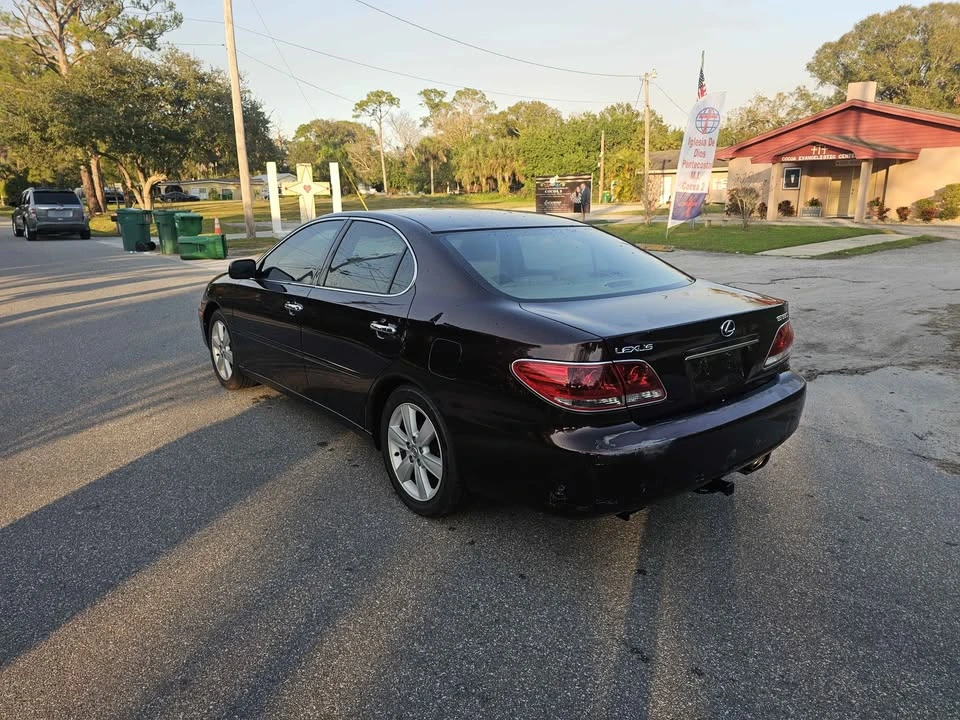 2005 Lexus ES 3rd Gen - Image 8 of 11