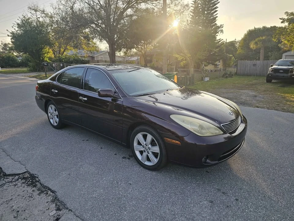 2005 Lexus ES 3rd Gen - Image 6 of 11