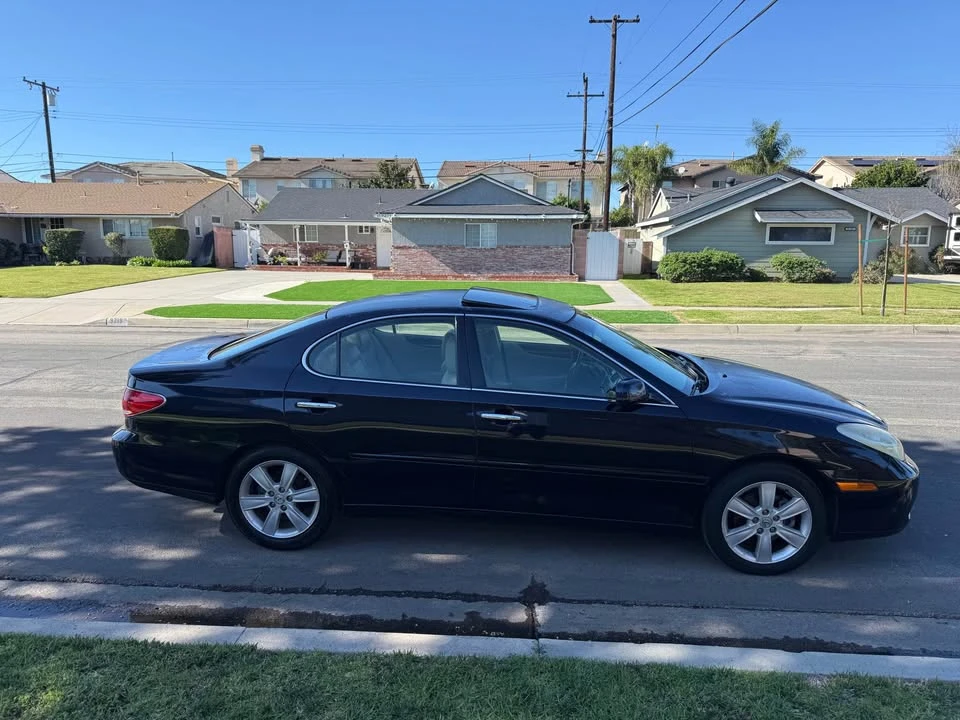 2005 Lexus ES 4th Gen - Image 7 of 20