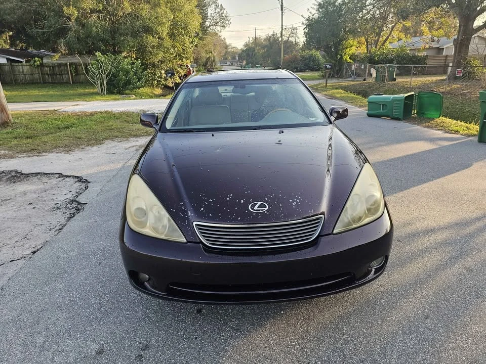 2005 Lexus ES 3rd Gen - Image 2 of 11