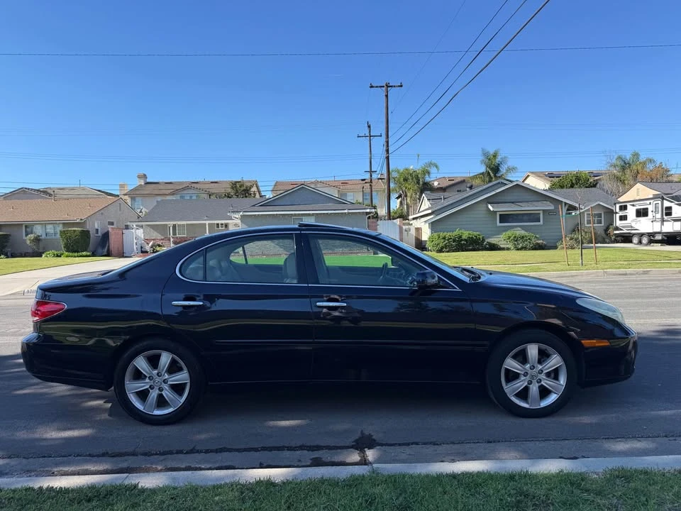 2005 Lexus ES 4th Gen - Image 9 of 20