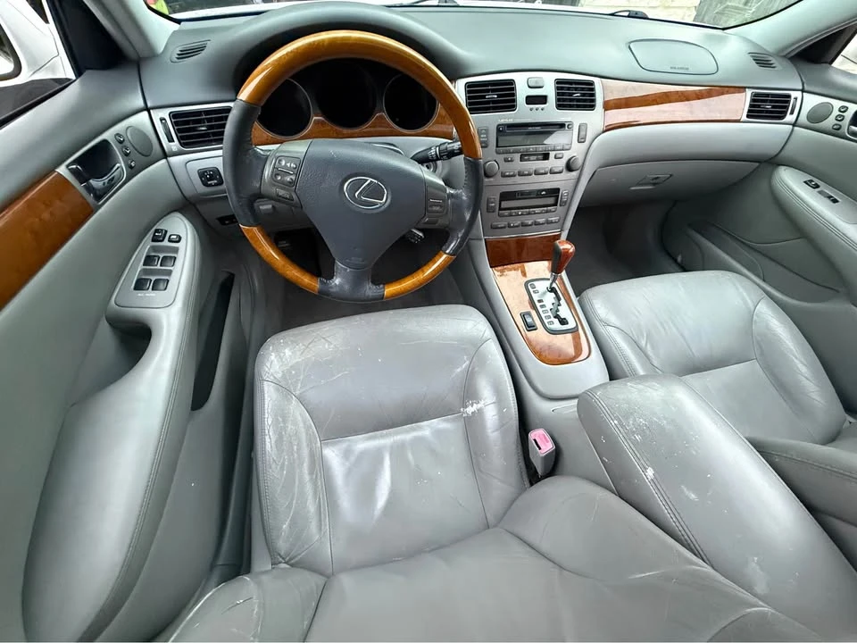2005 Lexus ES 3rd Gen - Image 7 of 8