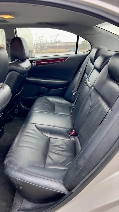 2005 Lexus ES 4th Gen - Image 6 of 13