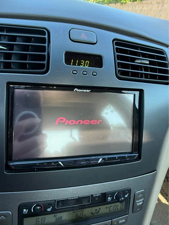 2005 Lexus ES 4th Gen - Image 11 of 20