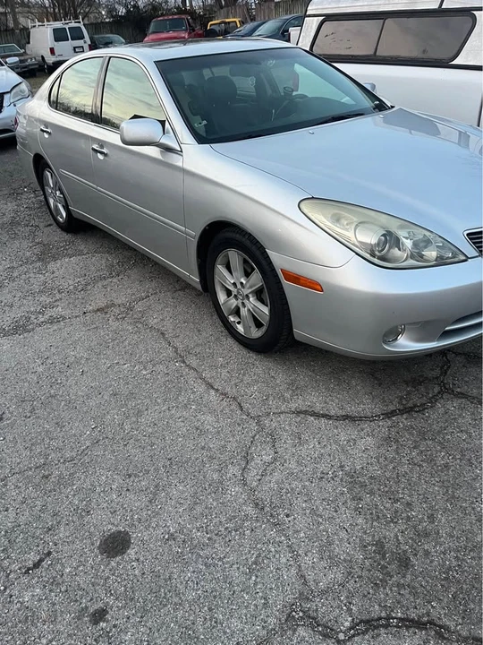 2005 Lexus ES 3rd Gen - Image 3 of 4