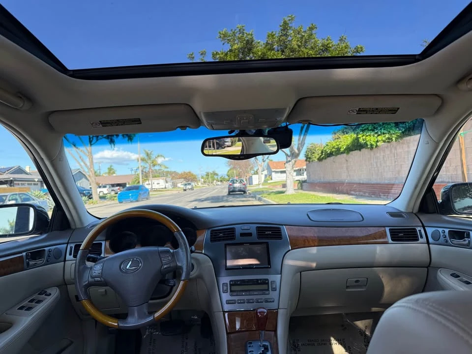 2005 Lexus ES 4th Gen - Image 2 of 20