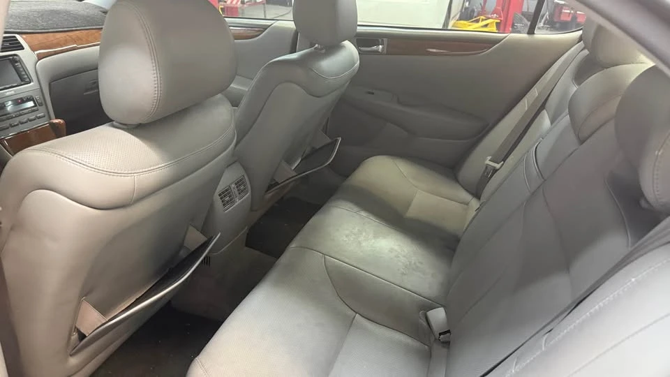 2005 Lexus ES 3rd Gen - Image 11 of 12