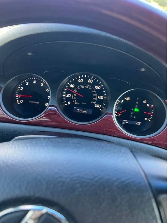 2005 Lexus ES 3rd Gen - Image 12 of 13