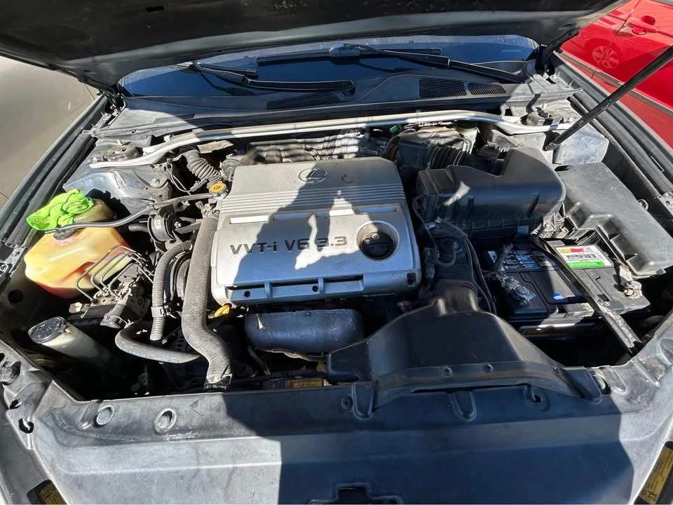 2005 Lexus ES 4th Gen - Image 4 of 10