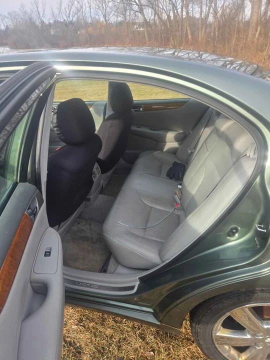 2005 Lexus ES 4th Gen - Image 7 of 14