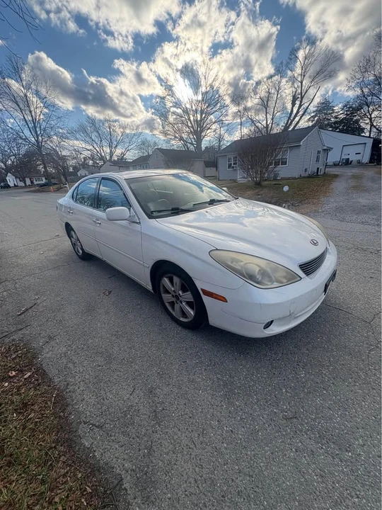2005 Lexus ES 3rd Gen - Image 5 of 12