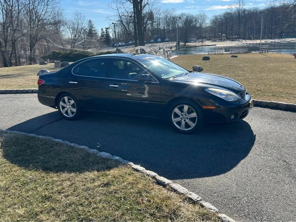 2005 Lexus ES 3rd Gen - Image 7 of 13