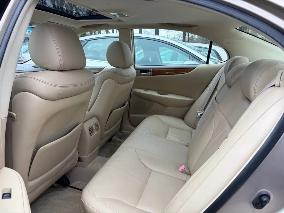 2005 Lexus ES 4th Gen - Image 8 of 8