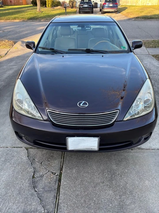 2005 Lexus ES 4th Gen - Image 2 of 16