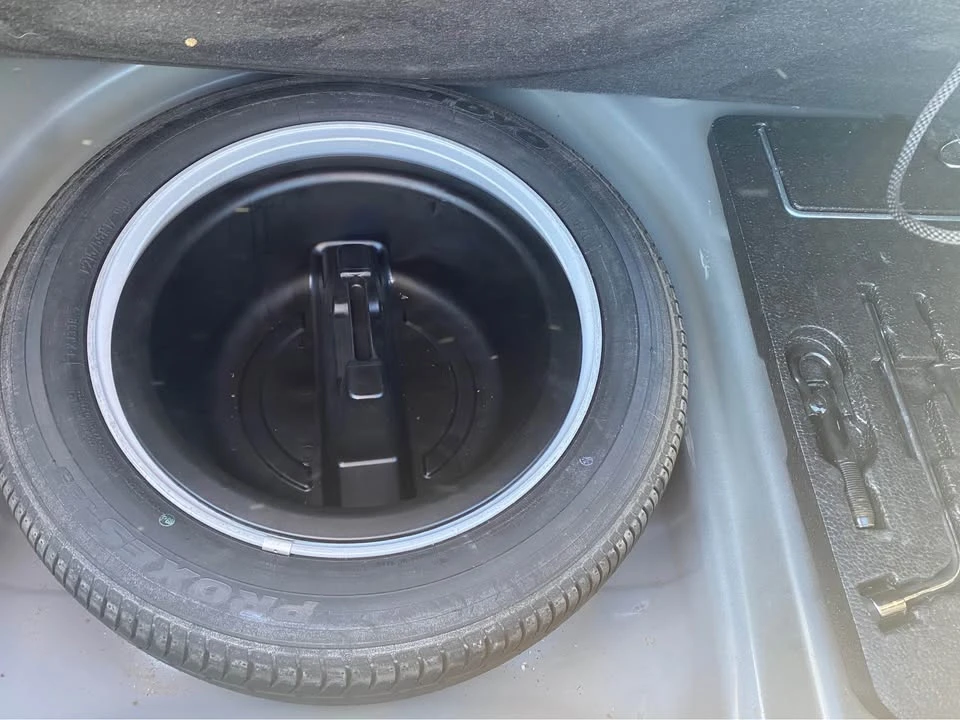 2005 Lexus ES 4th Gen - Image 9 of 11