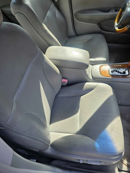 2005 Lexus ES 4th Gen - Image 10 of 11