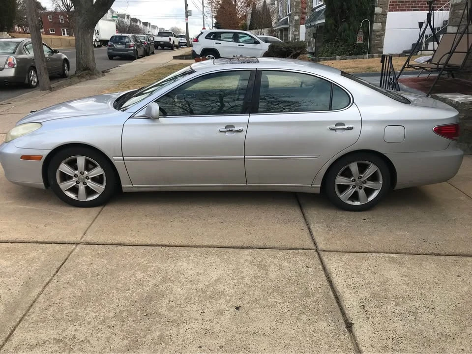 2005 Lexus ES 4th Gen - Image 3 of 15