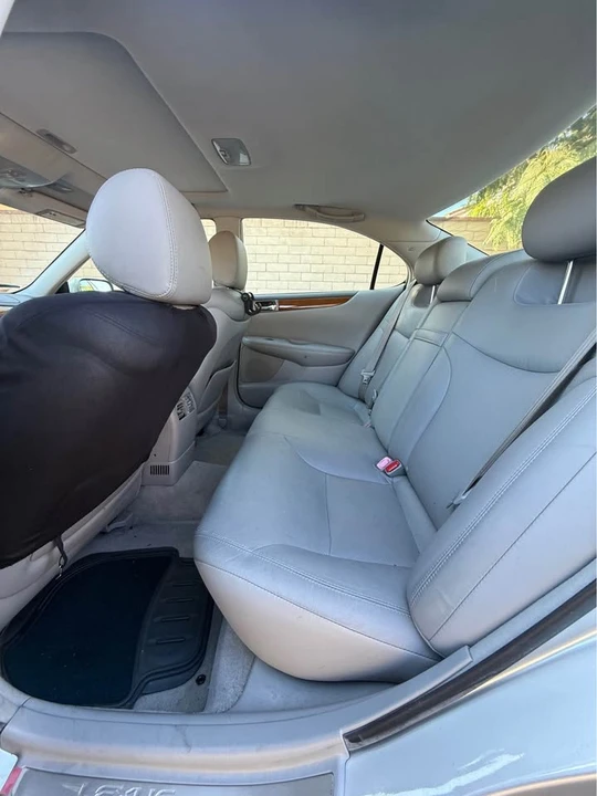 2005 Lexus ES 3rd Gen - Image 6 of 11