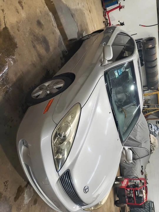 2005 Lexus ES 4th Gen - Image 3 of 9