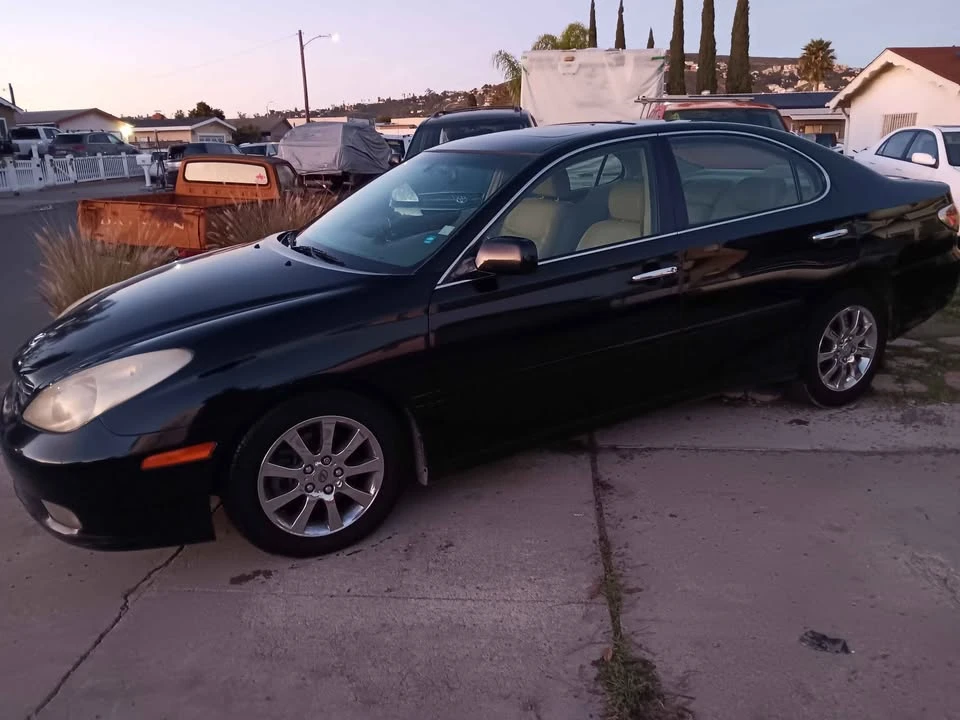 2005 Lexus ES 4th Gen - Image 3 of 8